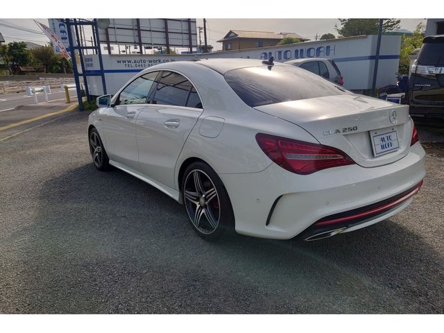 MERCEDES BENZ CLA class