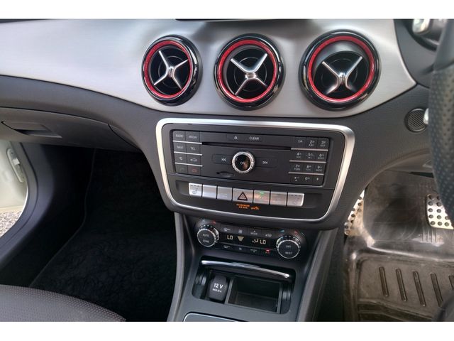 MERCEDES BENZ CLA class