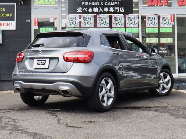 MERCEDES BENZ GLA class