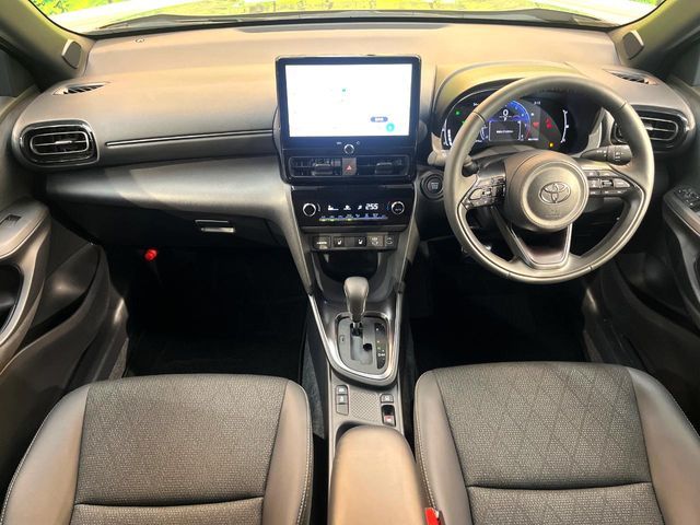 YARIS CROSS