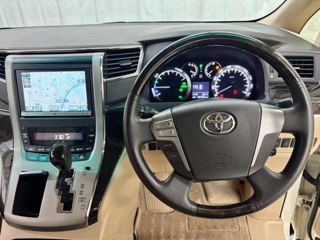 ALPHARD hybrid 4WD