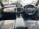 CROWN sedan hybrid