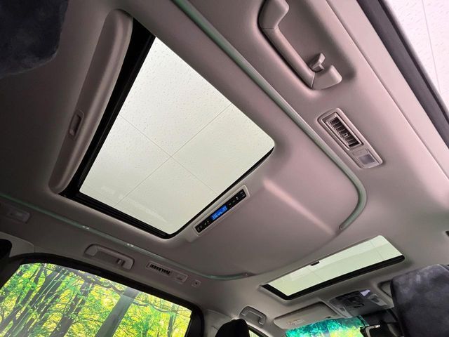 ALPHARD hybrid 4WD