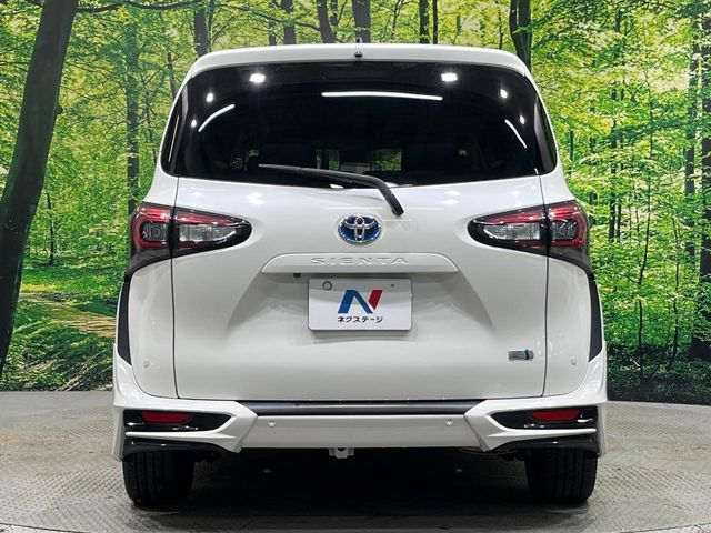 SIENTA HYBRID