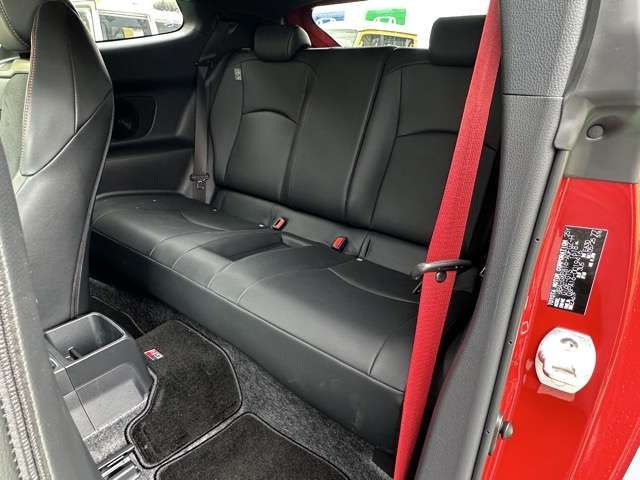 GR YARIS