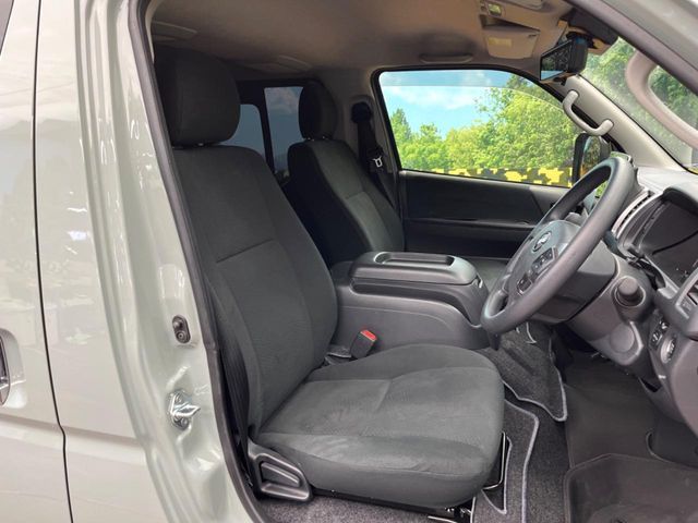 HIACE van 2WD