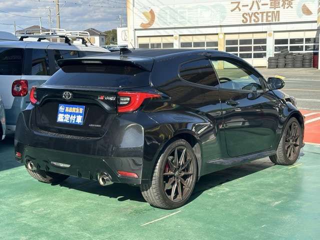 GR YARIS