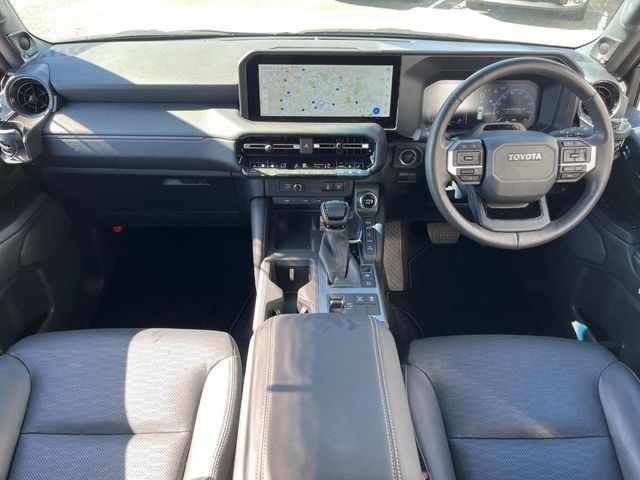 LANDCRUISER 250