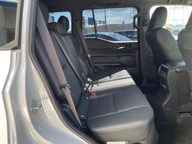 LANDCRUISER 250