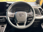 VOXY HYBRID