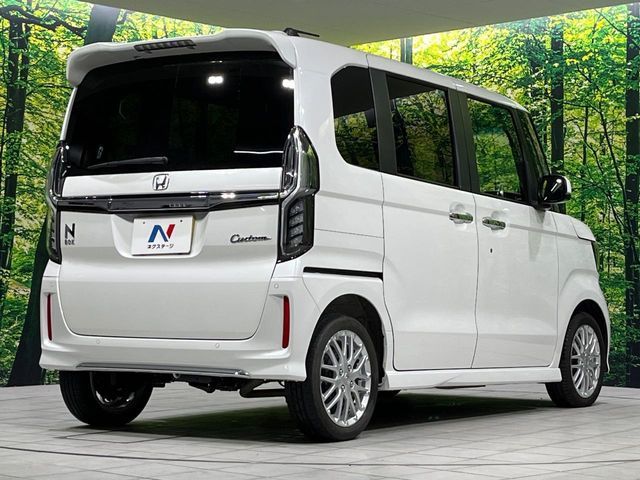 N BOX CUSTOM 4WD