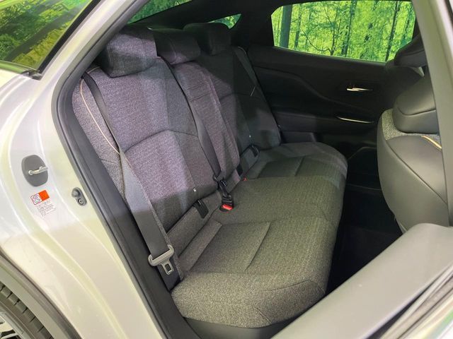 CROWN CROSSOVER