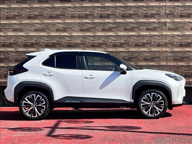 YARIS CROSS HYBRID