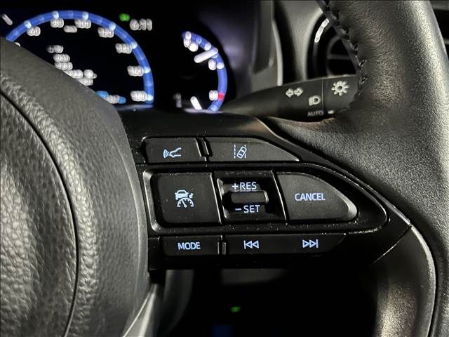 YARIS CROSS HYBRID