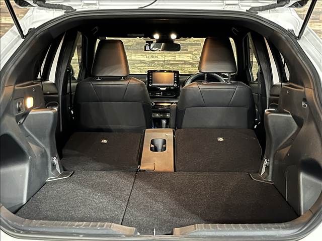YARIS CROSS HYBRID