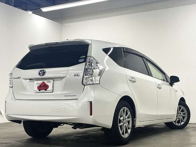 PRIUS Alpha