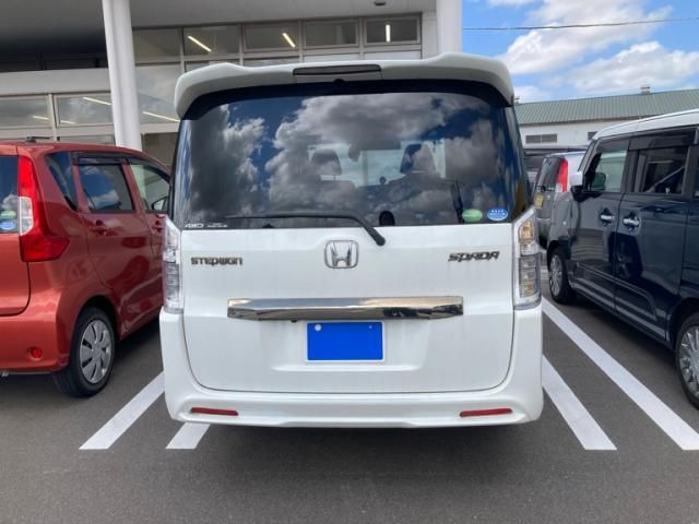 STEPWAGON SPADA 4WD