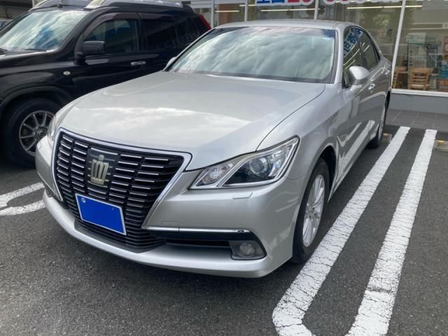 CROWN sedan 4WD