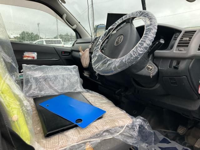 HIACE van 4WD