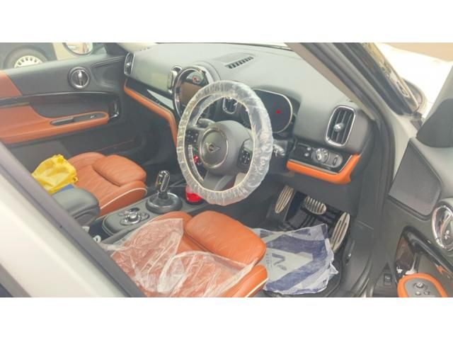 MINI COOPER D CROSSOVER