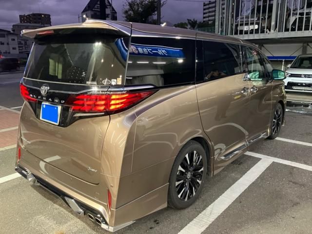 ALPHARD hybrid