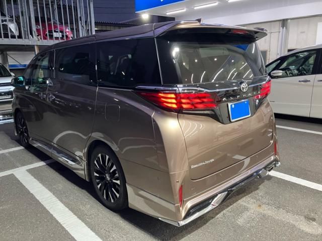 ALPHARD hybrid