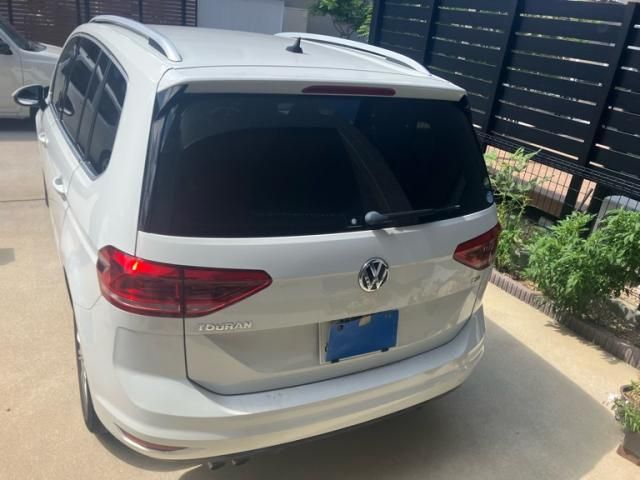 VOLKSWAGEN GOLF TOURAN