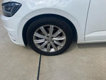 VOLKSWAGEN GOLF TOURAN