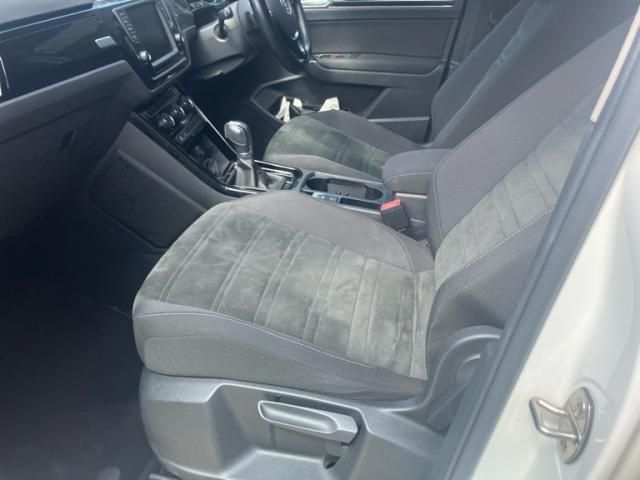 VOLKSWAGEN GOLF TOURAN