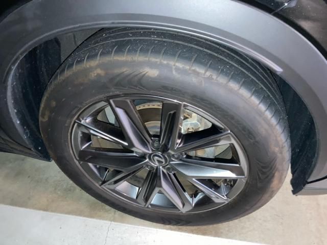 LEXUS LBX