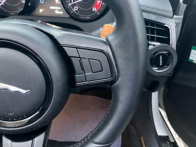 JAGUAR  F type