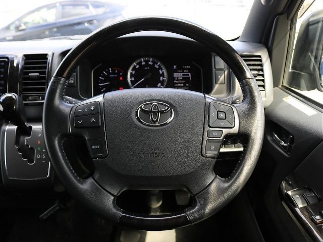 HIACE van 4WD