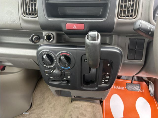 NV100 CLIPPER