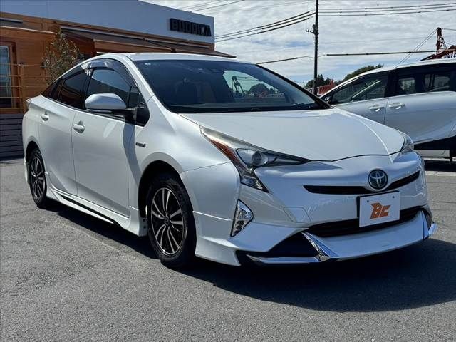 PRIUS 4WD