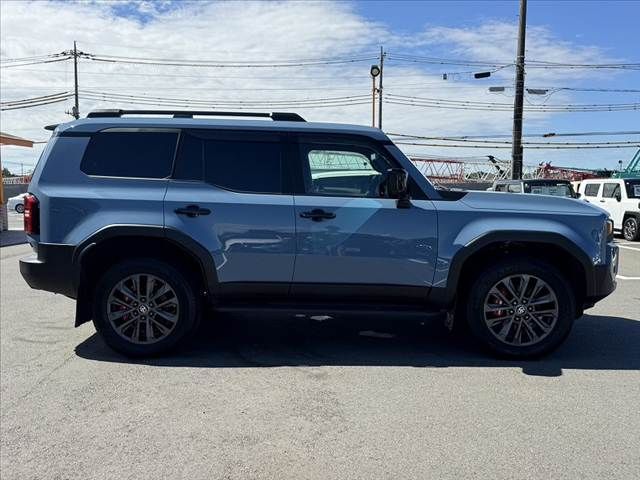 LANDCRUISER 250