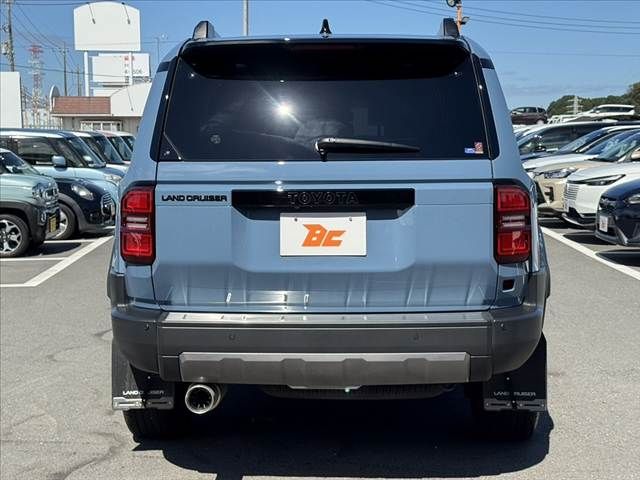 LANDCRUISER 250