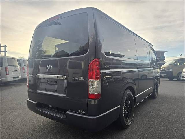 HIACE van 2WD