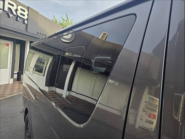 HIACE van 2WD
