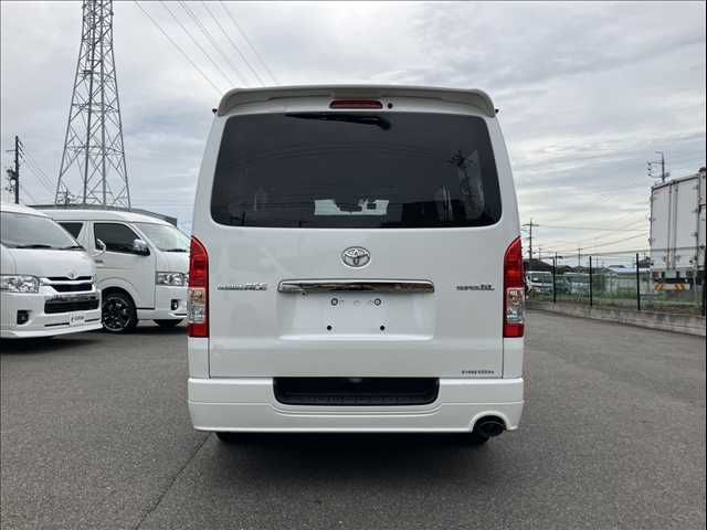 REGIUSACE van 2WD