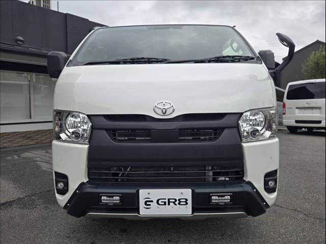HIACE van 4WD