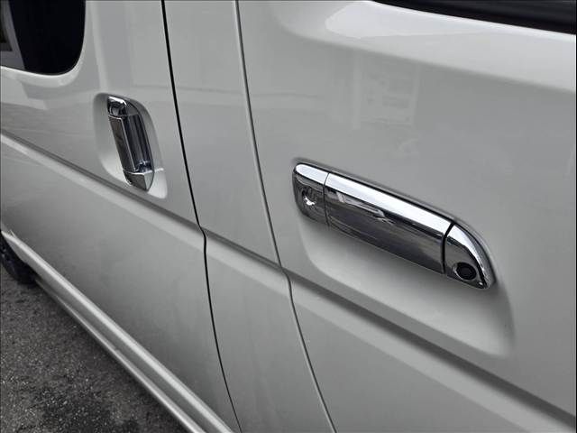 HIACE van 4WD