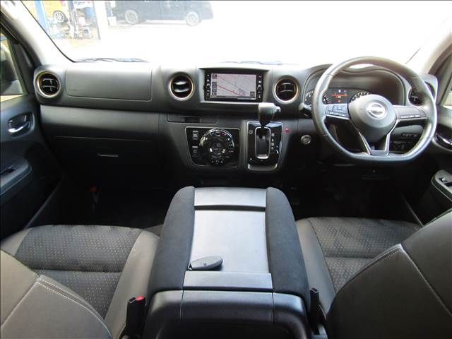 CARAVAN van 2WD