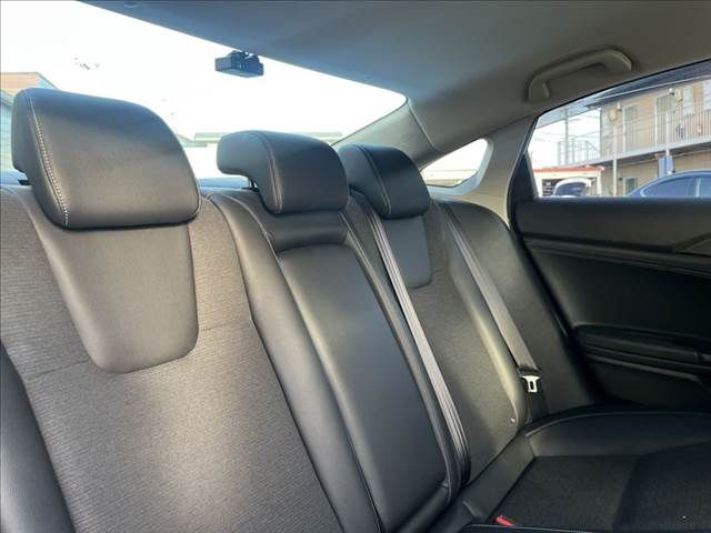 INSIGHT sedan