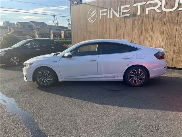 INSIGHT sedan