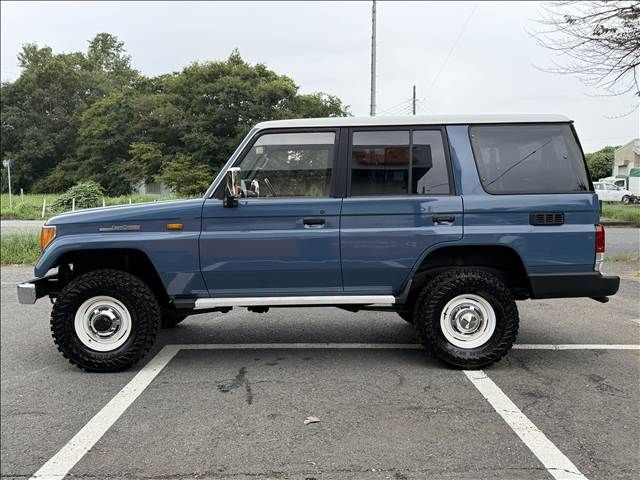 LANDCRUISER PRADO