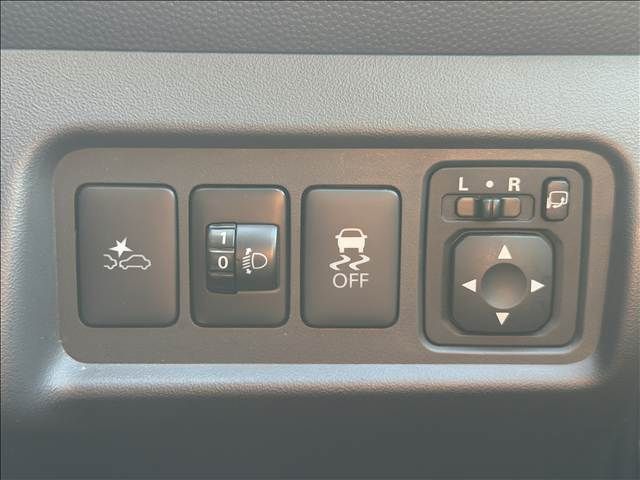 MIRAGE hatchback