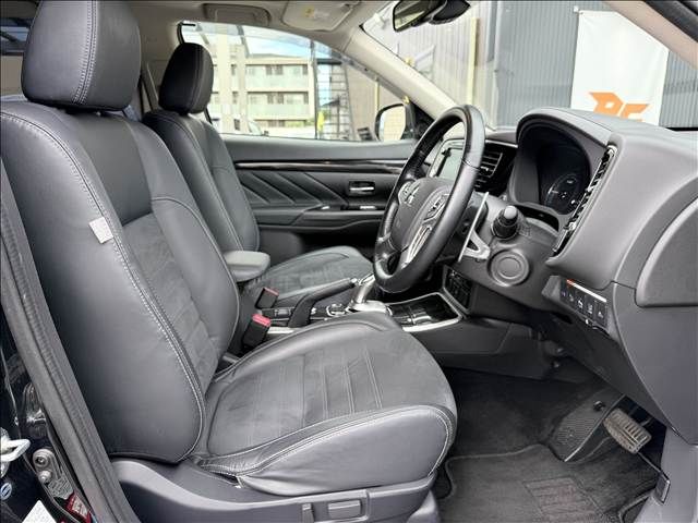 OUTLANDER PHEV