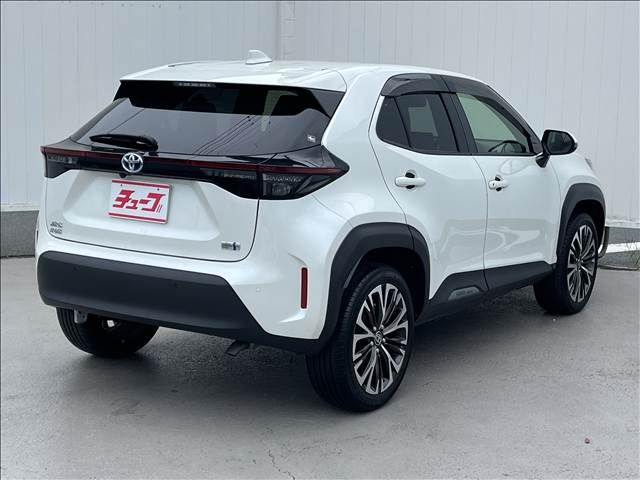 YARIS CROSS HYBRID