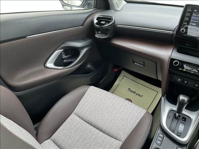YARIS CROSS HYBRID
