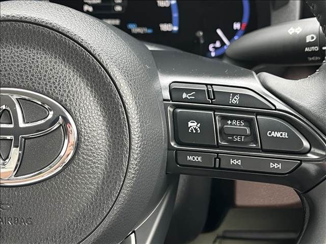 YARIS CROSS HYBRID